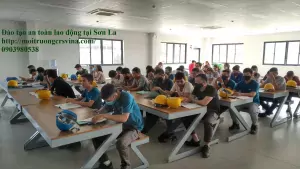 dao tao an toan lao dong tai son la jpg